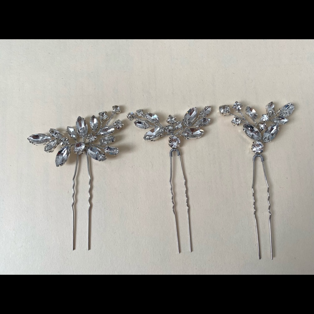 Hair pins